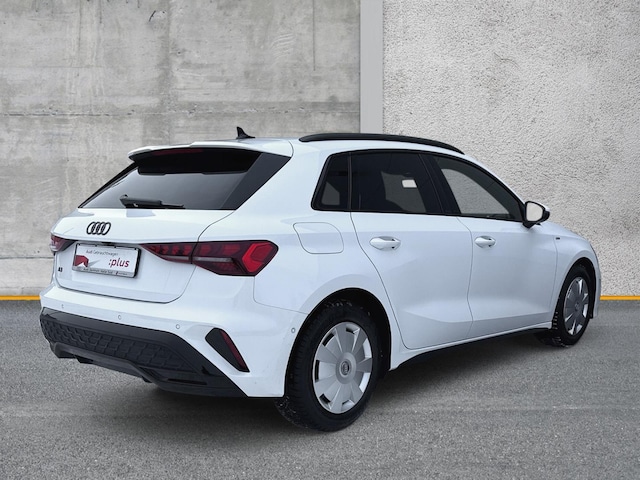 Audi A3 30 TFSI S-Line S-Tronic Sportback