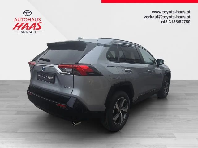 Toyota RAV4 Executive Plug-in