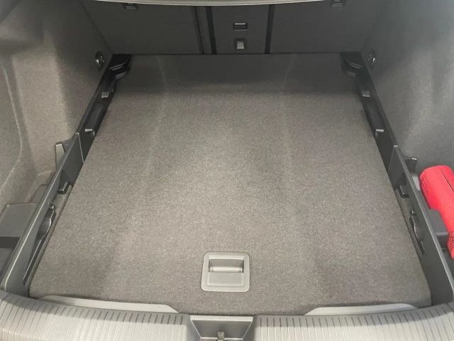 Volkswagen Golf 1.5 TSI Golf VIII Variant