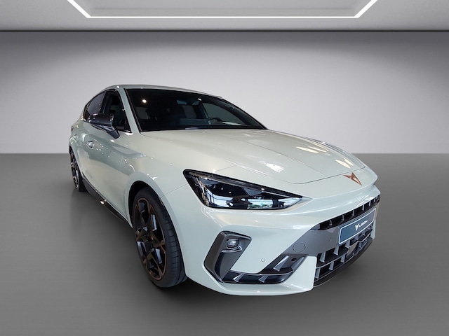 Cupra Leon Leon  DCC KAMERA NAVI ACC FACEL. MATRIX-LED