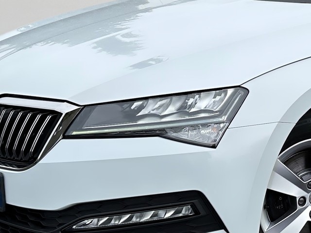 Skoda Superb 1.5 TSI Ambition Combi