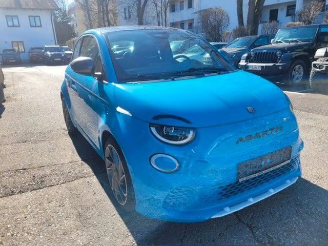 Abarth 500e Scorpionissima