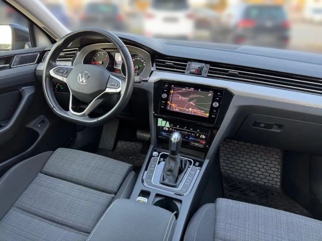Volkswagen Passat 1.5 TSI Business DSG Variant