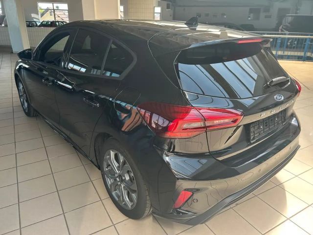 Ford Focus EcoBoost ST Line