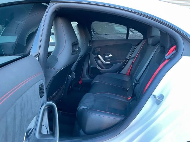 Mercedes-Benz CLA 35 AMG AMG Line Coupé