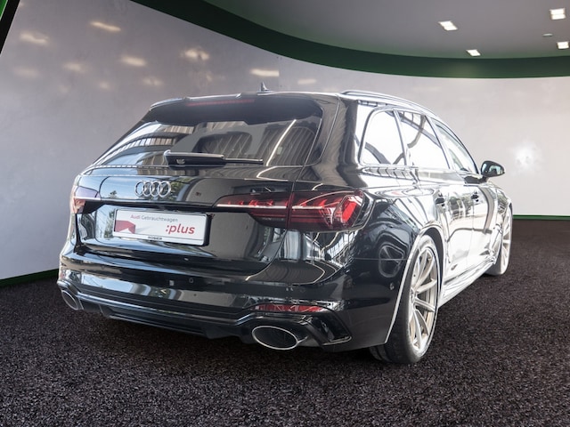 Audi RS4 Avant Quattro