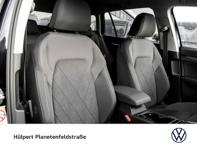 Volkswagen Golf 2.0 TDI DSG Style Variant