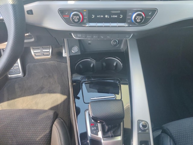 Audi A4 40 TFSI Avant Quattro S-Line S-Tronic
