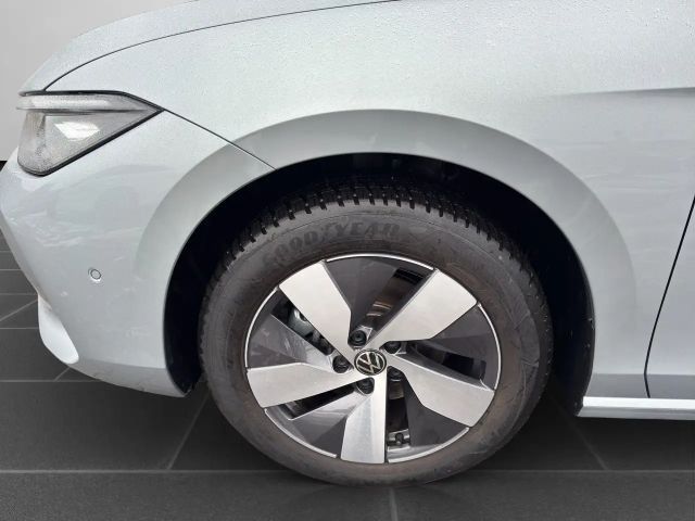 Volkswagen Passat 1.5 eTSI Business DSG Variant