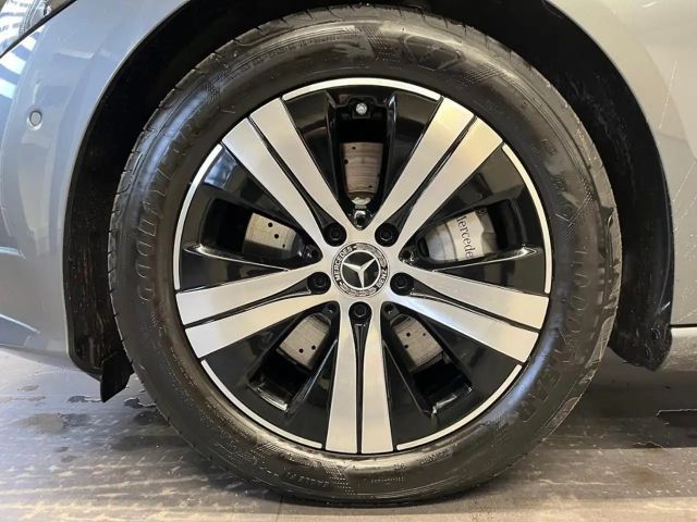 Mercedes-Benz C 200 AVANTGARDE Estate