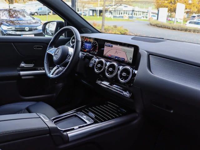 Mercedes-Benz GLA 180 ProgressiveAdvanced/AHK/Kamera/LED/Night