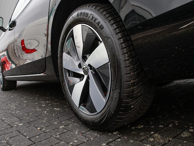 Volkswagen Passat 1.5 eTSI Business DSG Variant