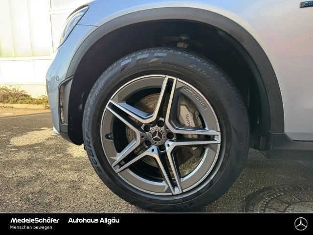 Mercedes-Benz GLC 300 4MATIC AMG Line