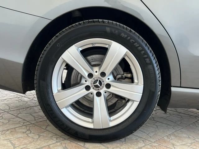 Mercedes-Benz C 200 AVANTGARDE C 200 d Estate