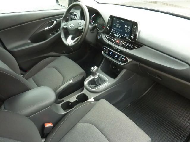 Hyundai i30 Hybrid T-GDi Trend