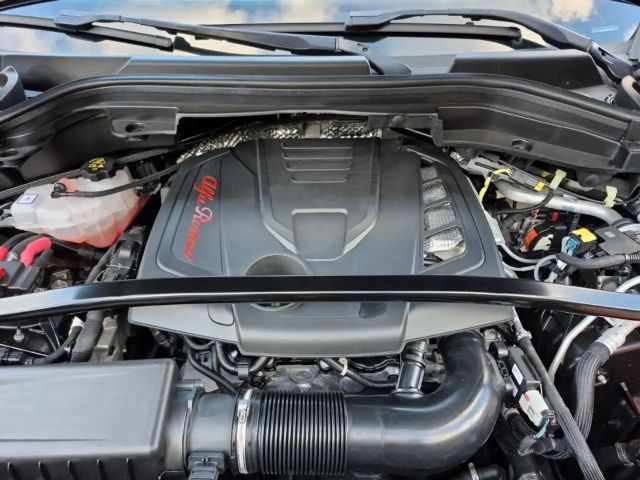 Alfa Romeo Stelvio Q4