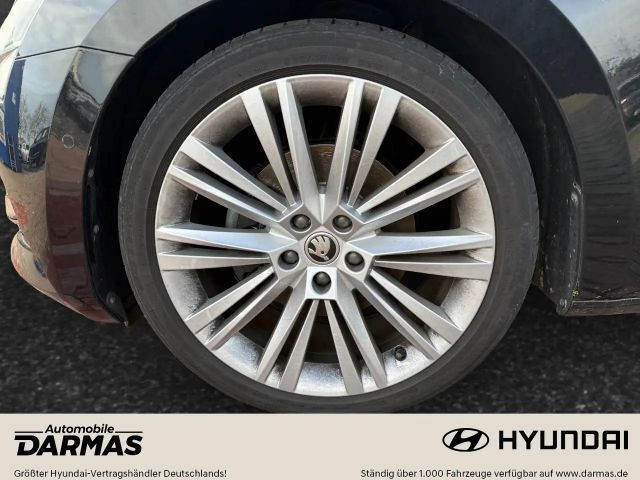 Skoda Superb 2.0 TDI Combi Style Style