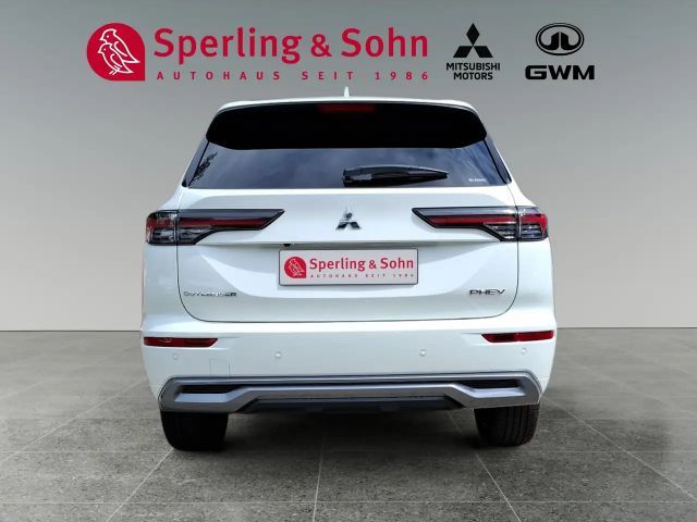 Mitsubishi Outlander 4WD PHEV