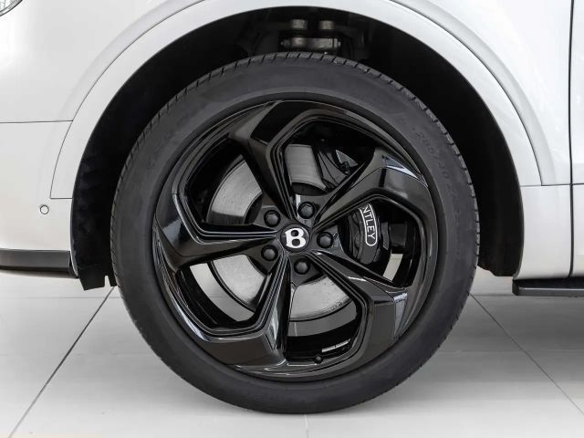 Bentley Bentayga V8