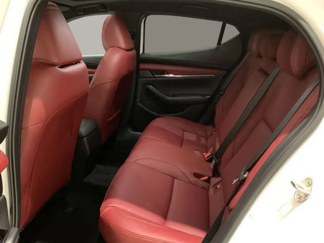 Mazda 3 SkyActiv Takumi e-Skyactiv