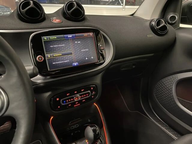 Smart EQ fortwo JBL