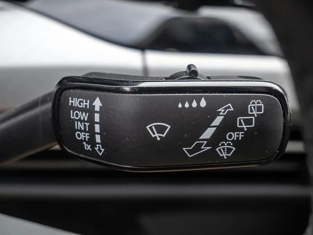 Volkswagen Golf 2.0 TDI Golf VIII Life Variant