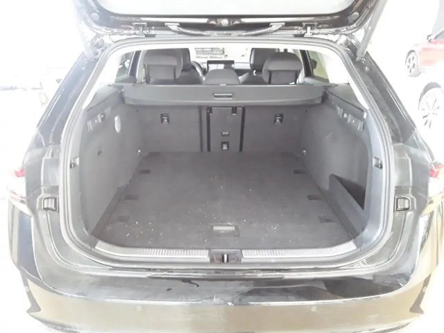 Skoda Superb 2.0 TDI Combi Selection