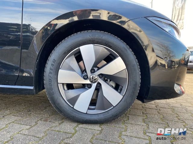 Volkswagen Passat 1.5 eTSI Business DSG Variant