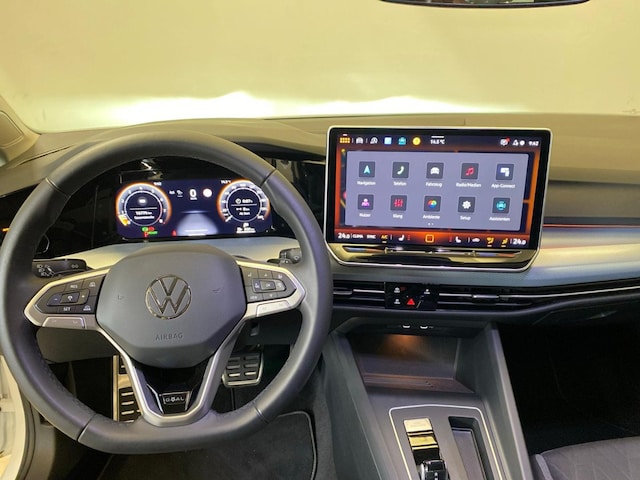 Volkswagen Golf 1.5 eTSI DSG Golf VIII