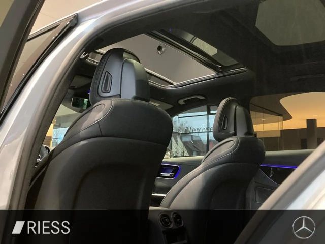 Mercedes-Benz C 200 AMG Line Sedan