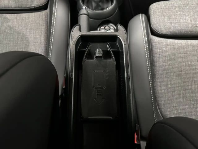 MINI Cooper S Cabrio Cooper S Cabrio Classic Trim Drivingass. Parkass.