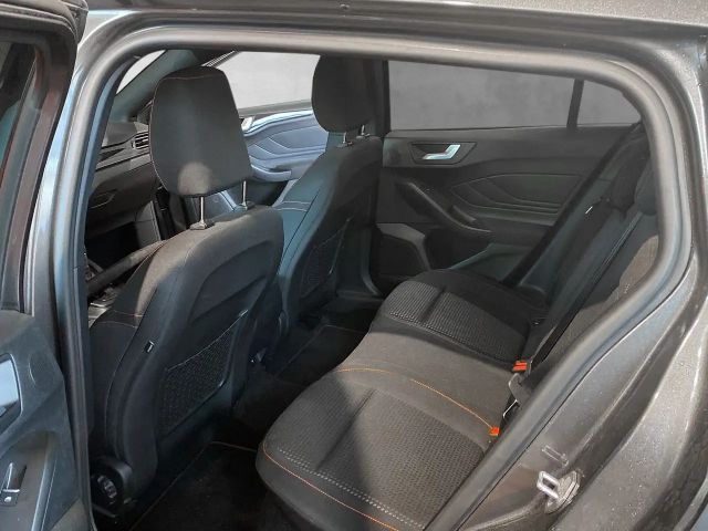 Ford Focus ST Line Wagon