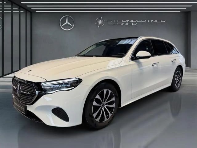Mercedes-Benz E 200 AVANTGARDE Estate