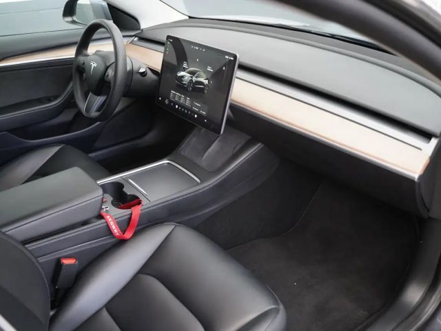 Tesla Model 3 Standard Range