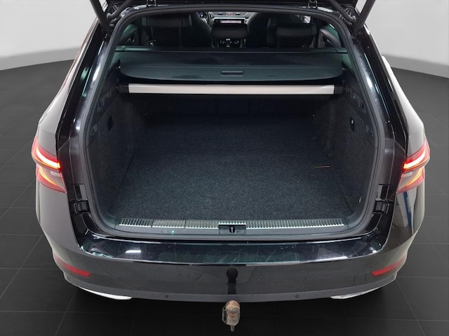 Skoda Superb Combi Sportline iV