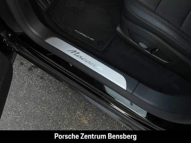Porsche Macan 4