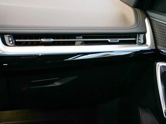 BMW X1 xDrive30e xLine Aut Nav HuD LED AHK Komfzg