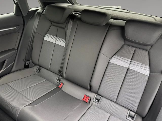 Audi A3 30 TFSI Sedan