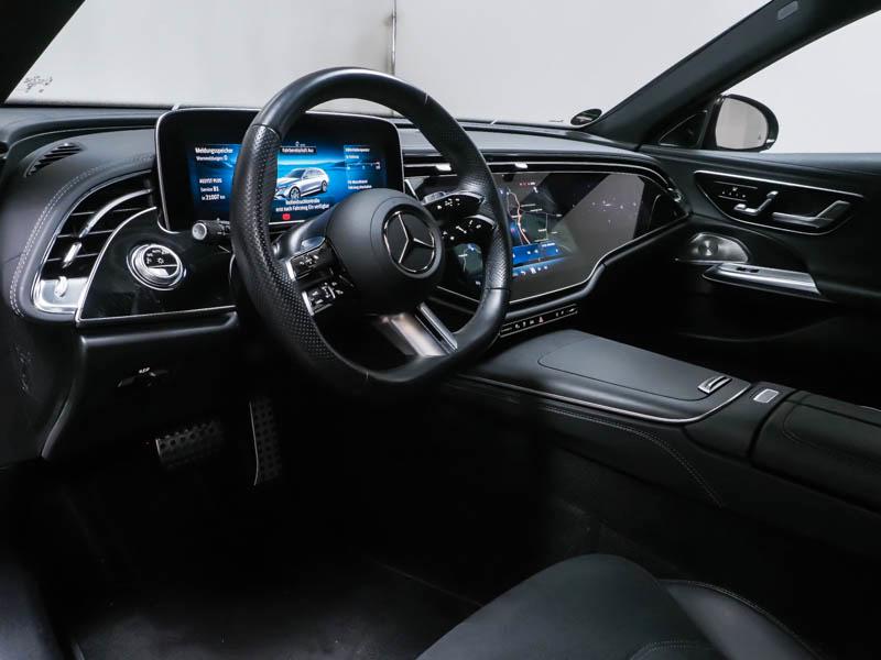 Mercedes-Benz E 300 AMG Line