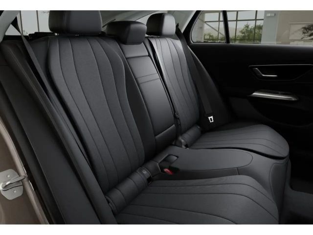 Mercedes-Benz E 200 AVANTGARDE E 200 d Estate