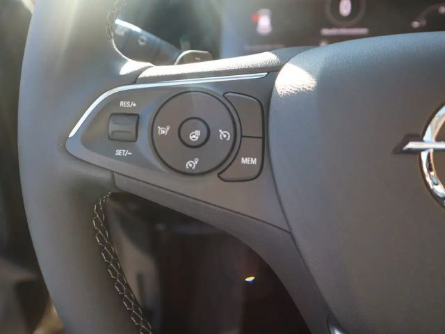 Opel Grandland X 1.2 Turbo Elegance business+