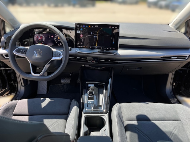 Volkswagen Golf Style