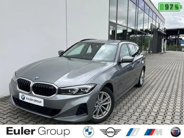 BMW 320 320e Touring