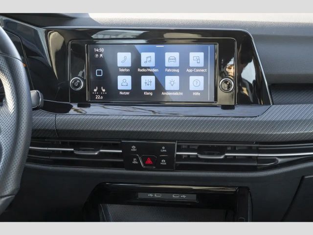 Volkswagen Golf 1.5 eTSI DSG Golf VIII R-Line