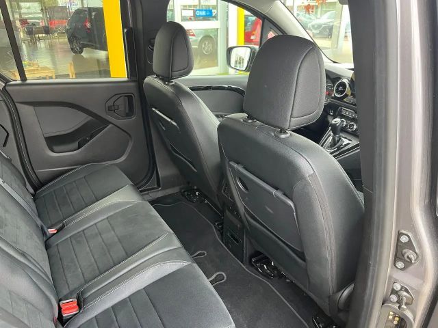 Mercedes-Benz T-Klasse EDITION 180d AUTOMATIK (8xRÄDER/NAVI)