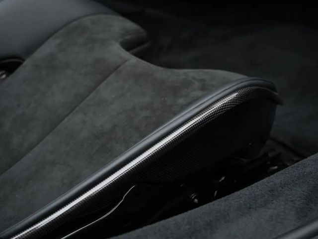 Ferrari 296 GTS RACING SEATS/LIFT/CARBON/SCUDERIA