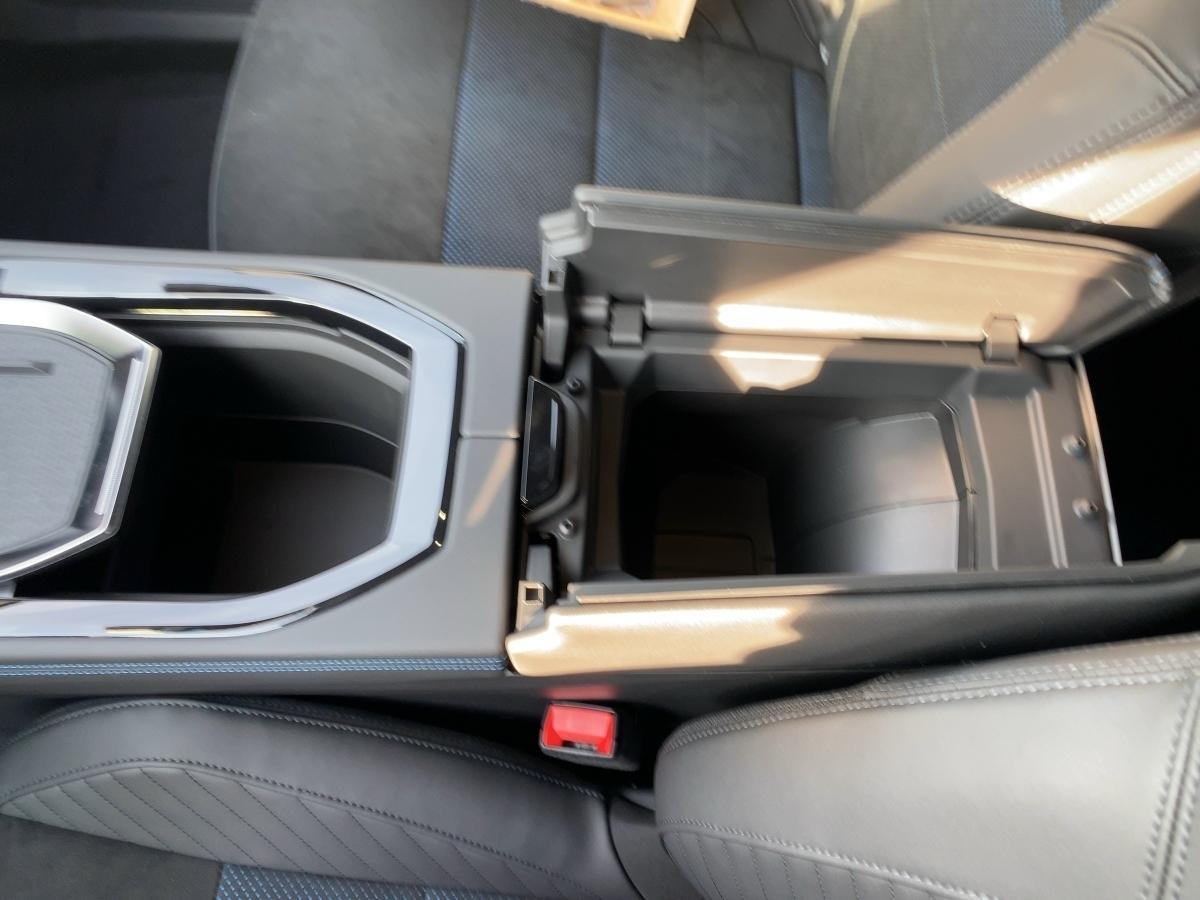 Renault Rafale E - Tech 1.2 Hybrid 200