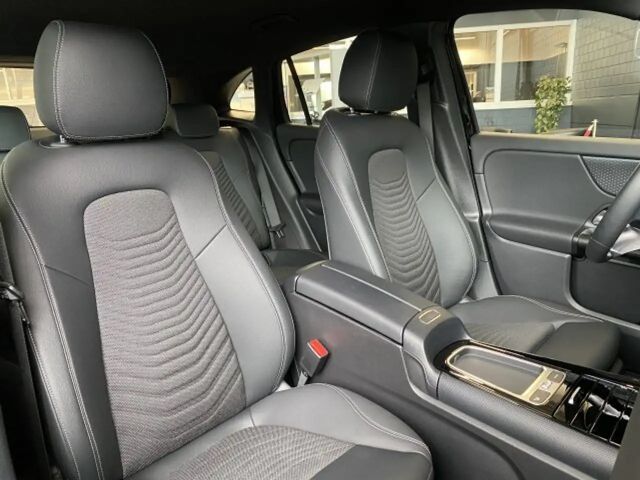 Mercedes-Benz GLA 200 Progressive