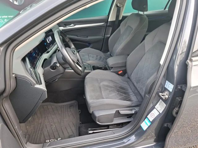 Volkswagen Golf Life Variant