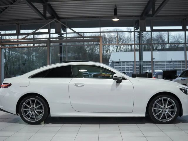 Mercedes-Benz E 200 4MATIC AMG Line Coupé